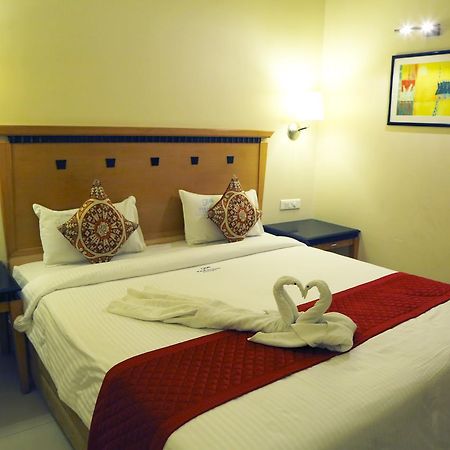Hotel Parsons Court Диндуккал Экстерьер фото